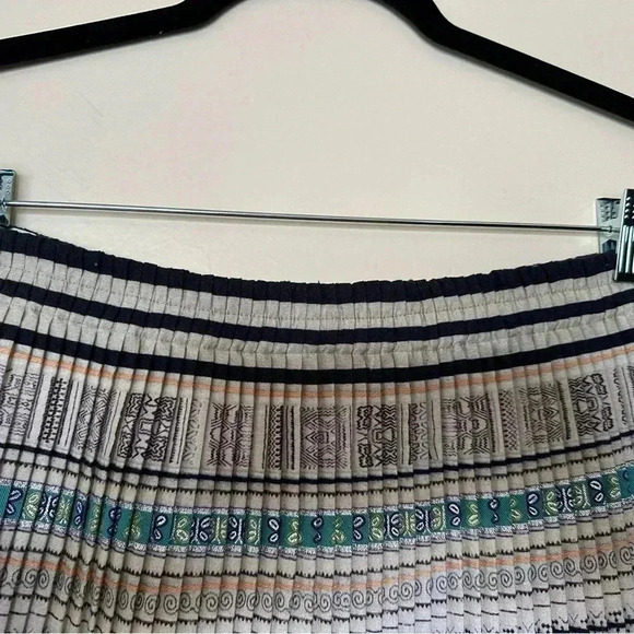 NWT Club Monaco Pleated Print Mini Skirt - Picture 2 of 8